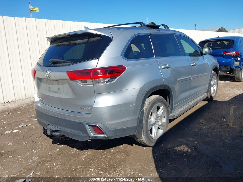 VIN 5TDYZRFH0HS217955 2017 TOYOTA HIGHLANDER LIMITED/LTD PLATINUM