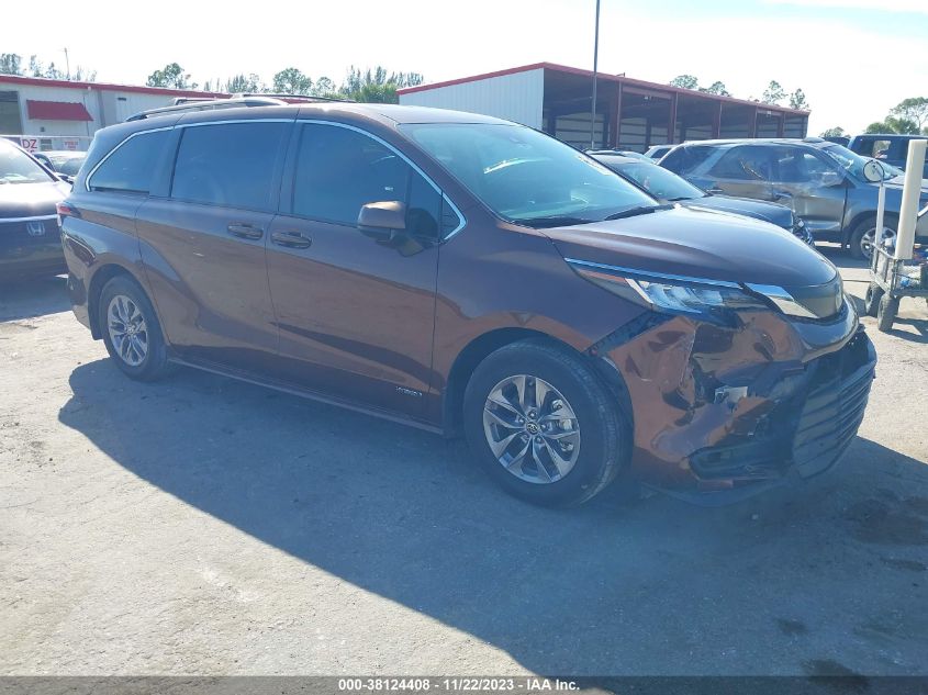 2021 TOYOTA SIENNA LE - 5TDKRKEC6MS033973