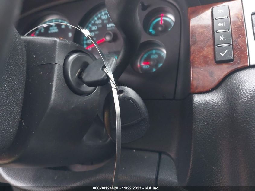 2013 CHEVROLET SUBURBAN 1500 LT - 1GNSKJE71DR187319
