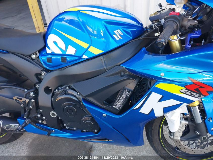 2015 SUZUKI GSX-R750 JS1GR7MAXF2100520