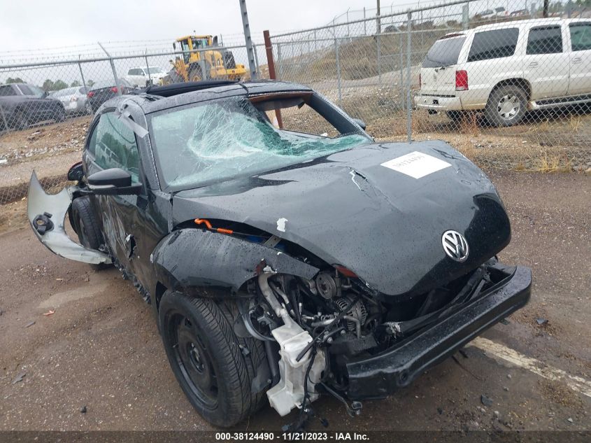 2013 VOLKSWAGEN BEETLE 2.5L - 3VWJP7AT0DM687661
