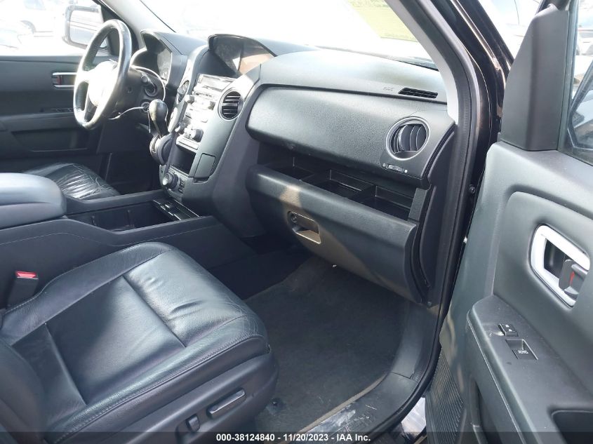 2015 HONDA PILOT TOURING - 5FNYF4H93FB008700