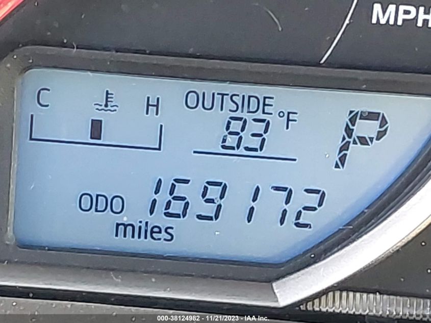 2015 TOYOTA RAV4 XLE - 2T3WFREV7FW174105