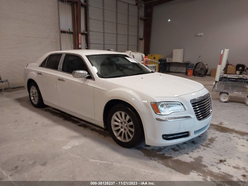 2013 CHRYSLER 300 - 2C3CCAAG2DH551431