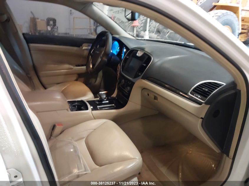 2013 CHRYSLER 300 - 2C3CCAAG2DH551431