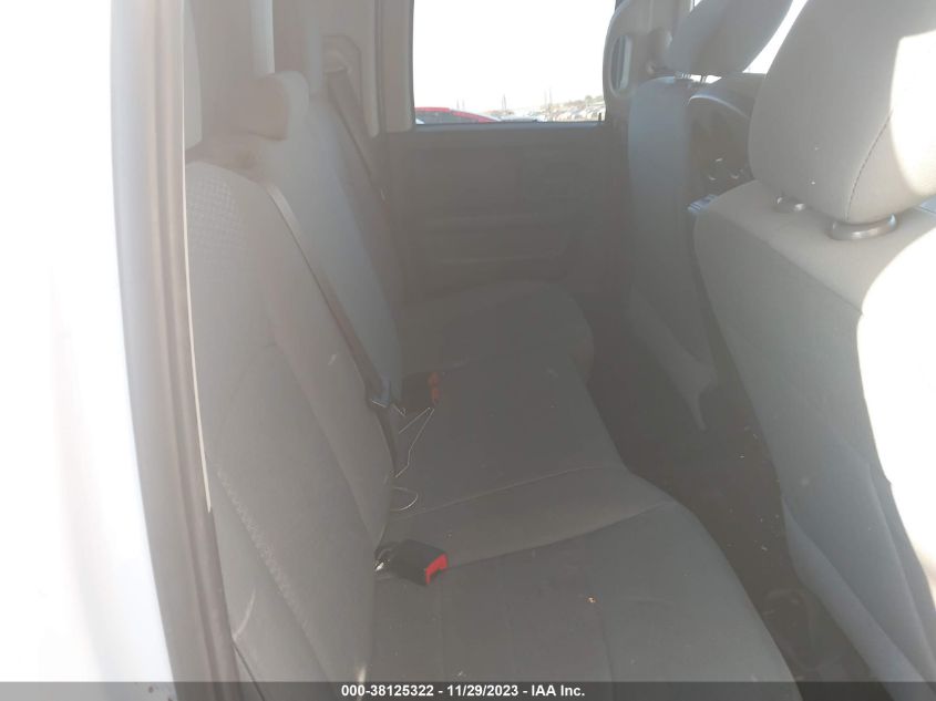 2019 RAM 1500 CLASSIC TRADESMAN - 1C6RR6FG1KS585951