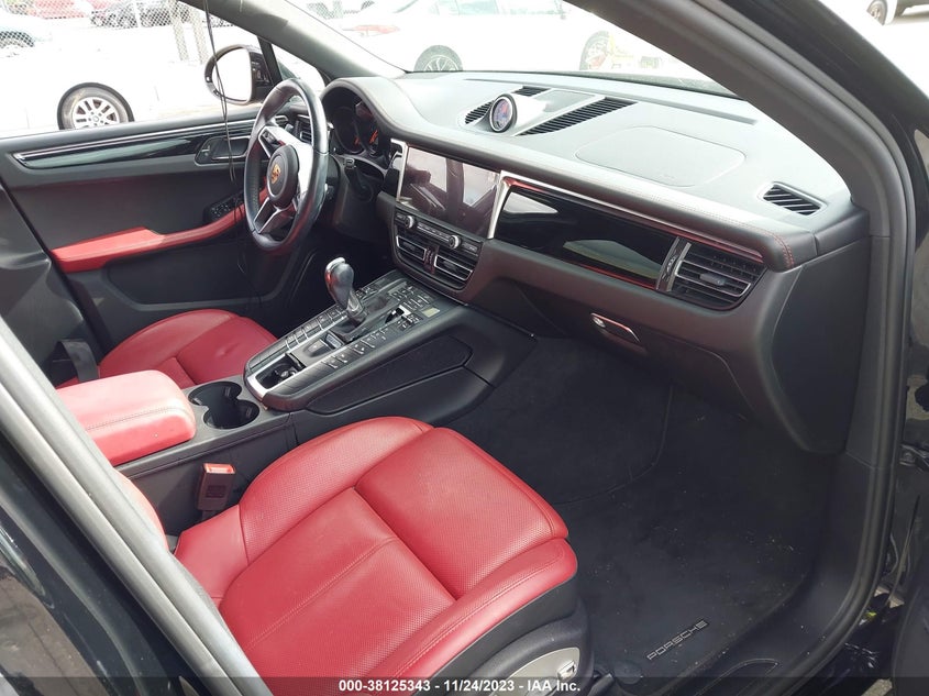 VIN WP1AA2A59LLB06925 2020 PORSCHE MACAN