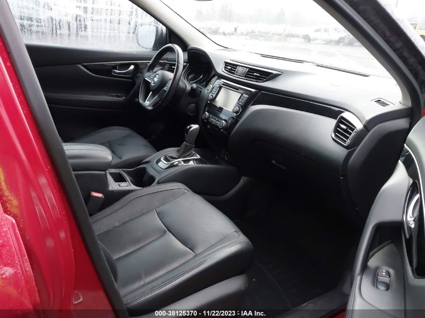2017 NISSAN ROGUE SPORT SL - JN1BJ1CR4HW143566