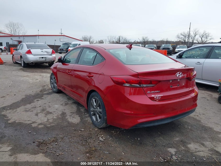 VIN 5NPD84LF9JH230688 2018 HYUNDAI ELANTRA SEL
