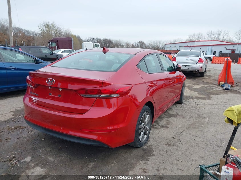 VIN 5NPD84LF9JH230688 2018 HYUNDAI ELANTRA SEL