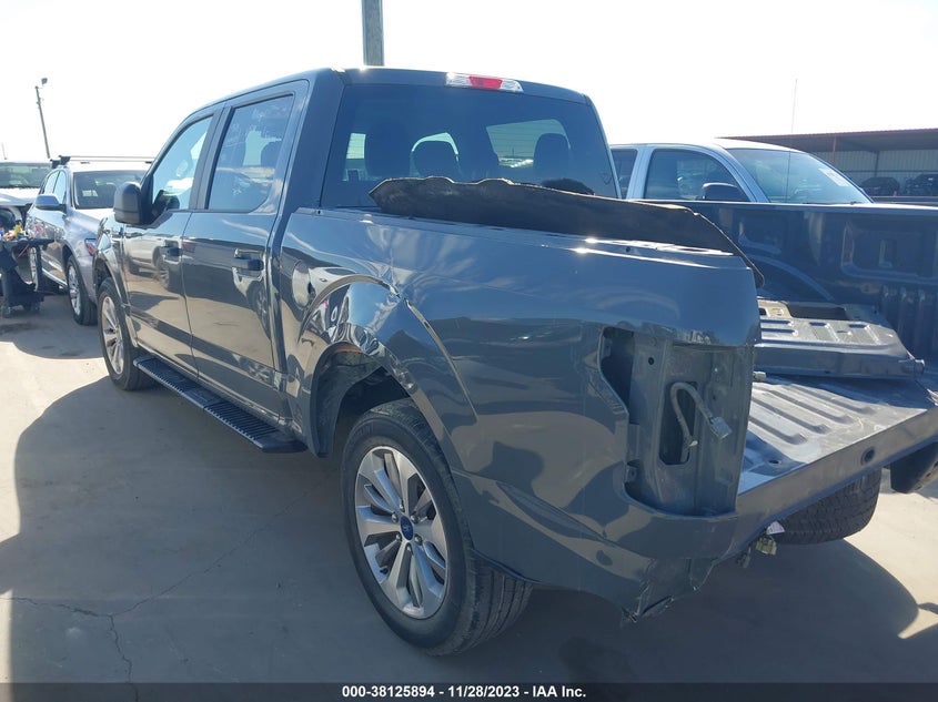 VIN 1FTEW1CP2JFE16195 2018 FORD F-150 XL