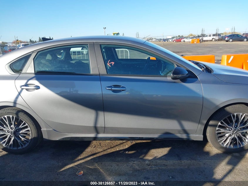 VIN 3KPF54AD2PE522117 2023 KIA FORTE GT-LINE