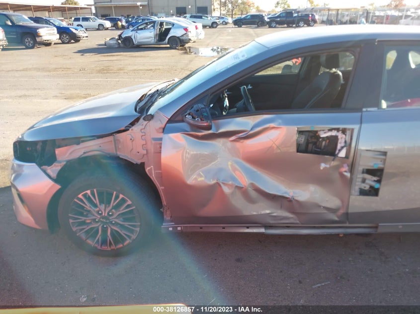 2023 KIA FORTE 2.0L I4 MPI 16V DOHC(VIN: 3KPF54AD2PE522117