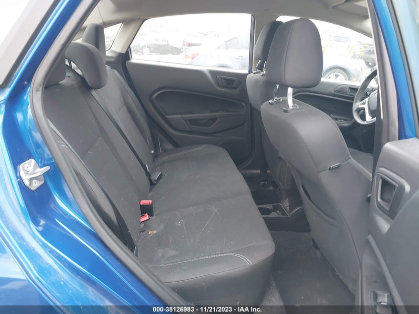 VIN 3FADP4BJ3KM117233 2019 FORD FIESTA SE