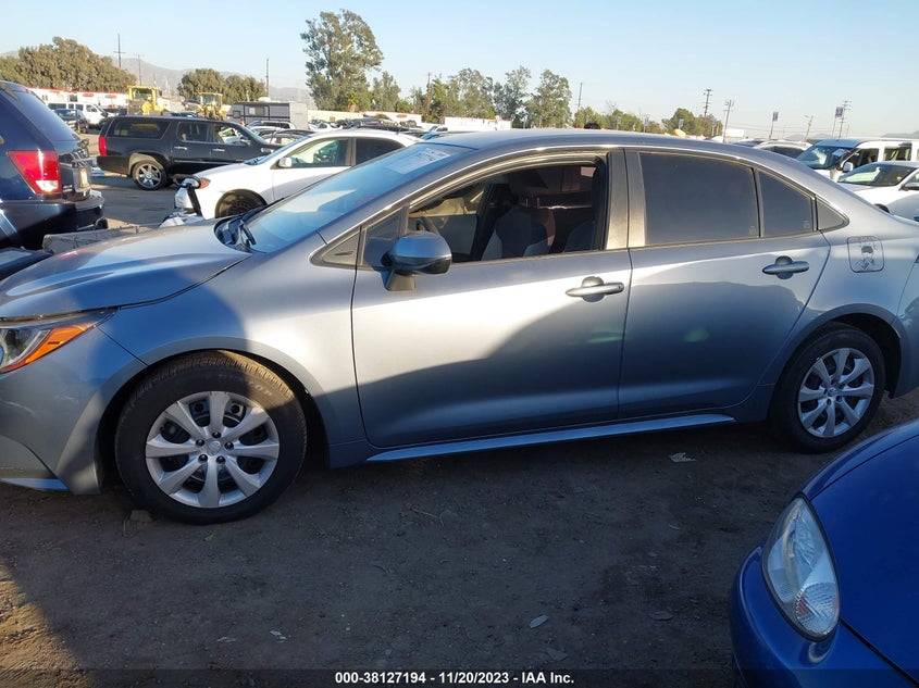 VIN JTDEPMAE6NJ206377 2022 TOYOTA COROLLA LE