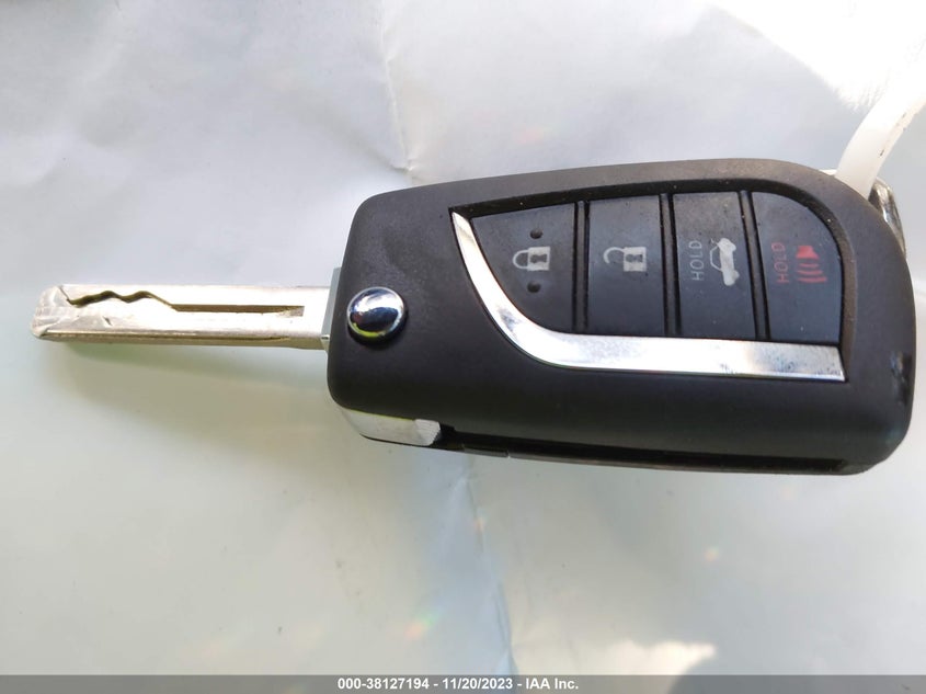 VIN JTDEPMAE6NJ206377 2022 TOYOTA COROLLA LE