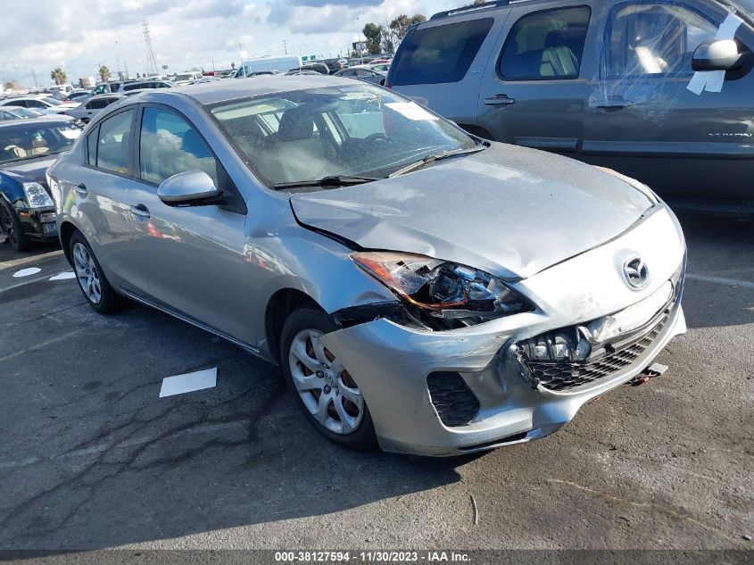 2013 MAZDA MAZDA3 - JM1BL1U8XD1704356