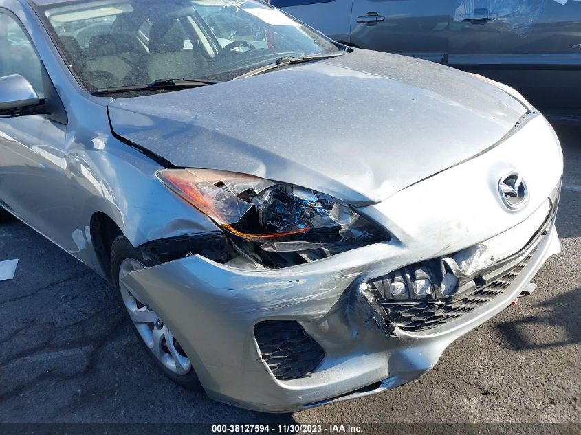 2013 MAZDA MAZDA3 - JM1BL1U8XD1704356