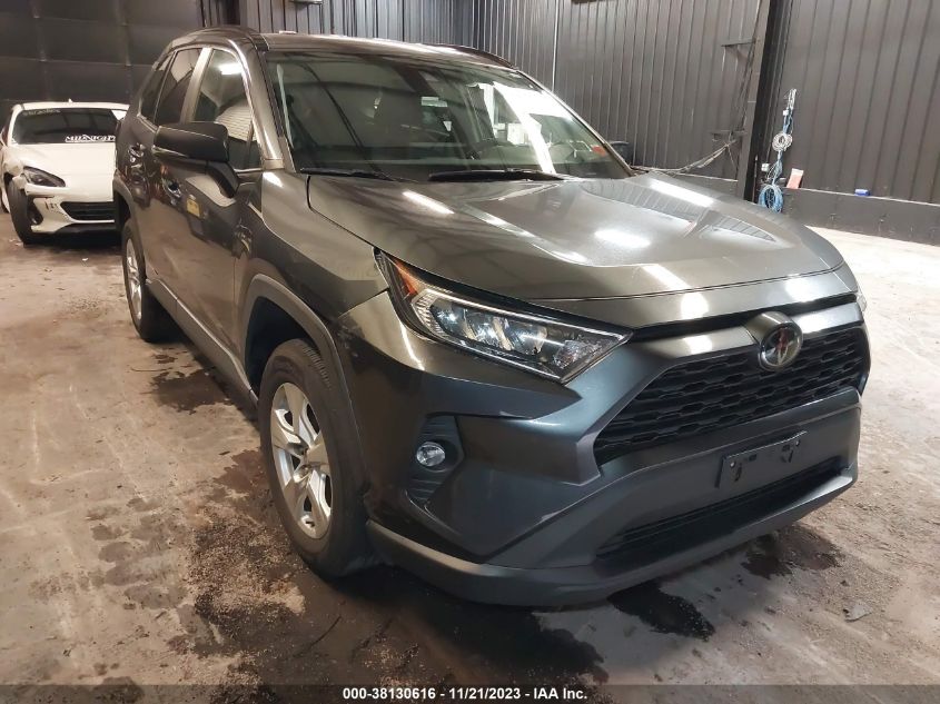 2020 TOYOTA RAV4 XLE - 2T3P1RFV3LC109153
