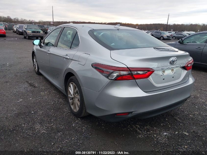 2021 TOYOTA CAMRY LE - 4T1C11AK6MU437608