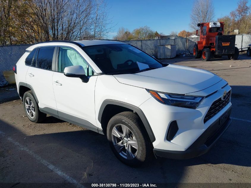 2022 TOYOTA RAV4 XLE - 2T3P1RFV2NC310545