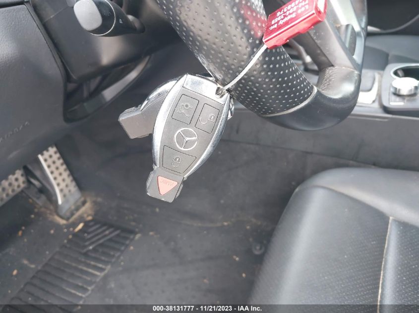 2014 MERCEDES-BENZ C 250 SPORT/LUXURY - WDDGF4HB2EA958445