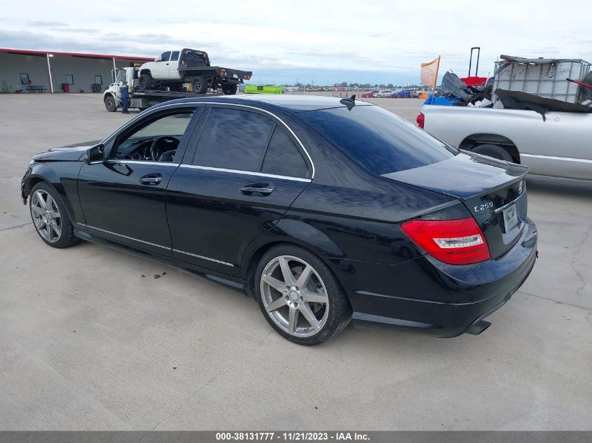 2014 MERCEDES-BENZ C 250 SPORT/LUXURY - WDDGF4HB2EA958445