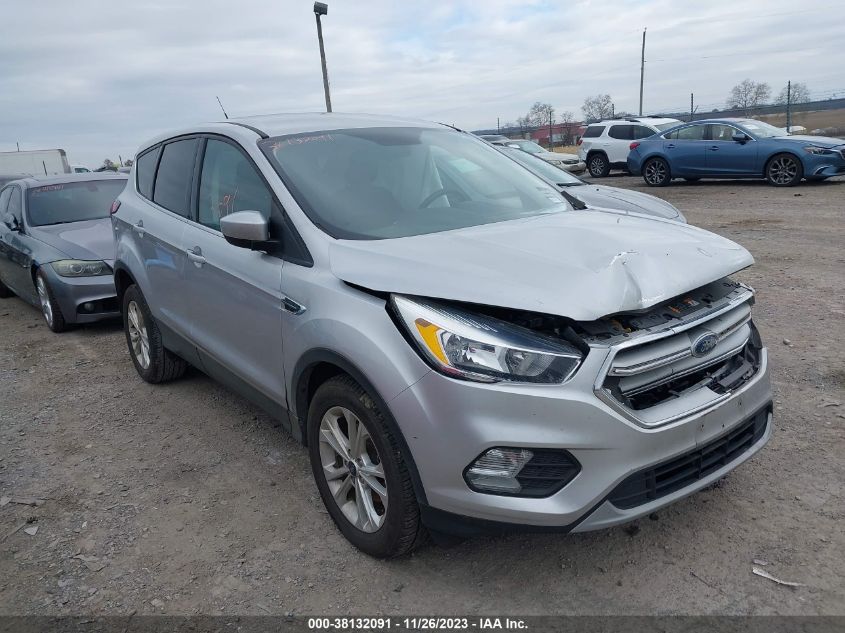 2019 FORD ESCAPE SE - 1FMCU0GD8KUA17310