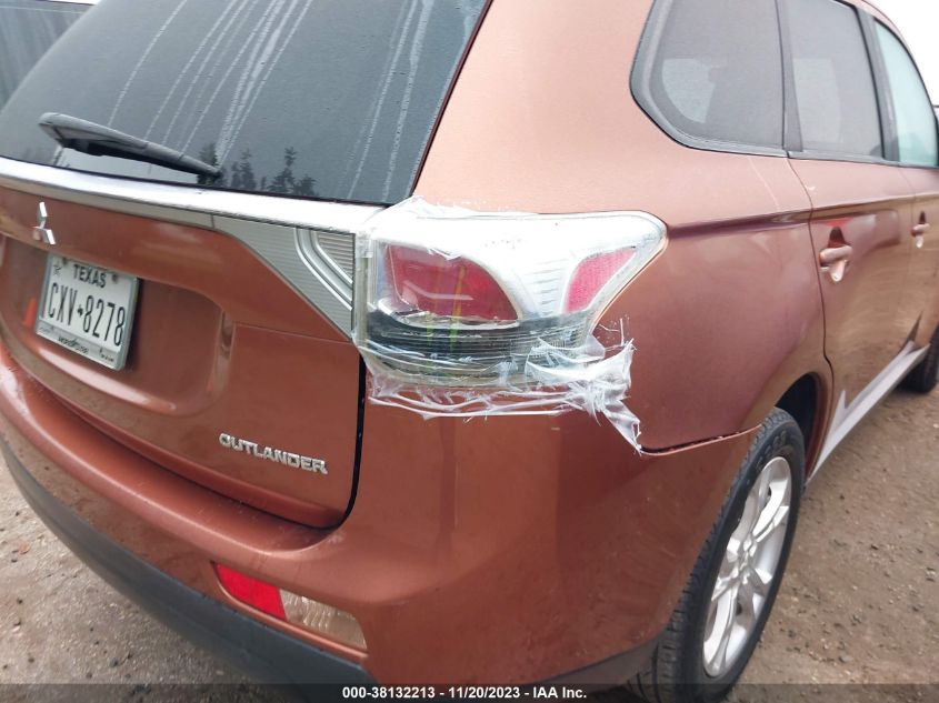 2014 MITSUBISHI OUTLANDER SE - JA4AD3A38EZ002692