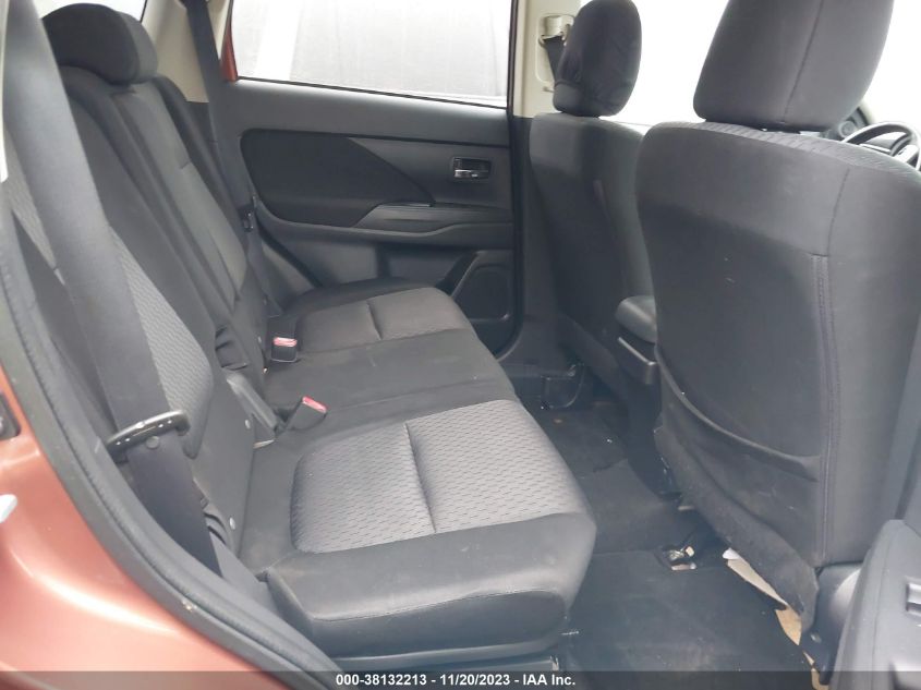 2014 MITSUBISHI OUTLANDER SE - JA4AD3A38EZ002692