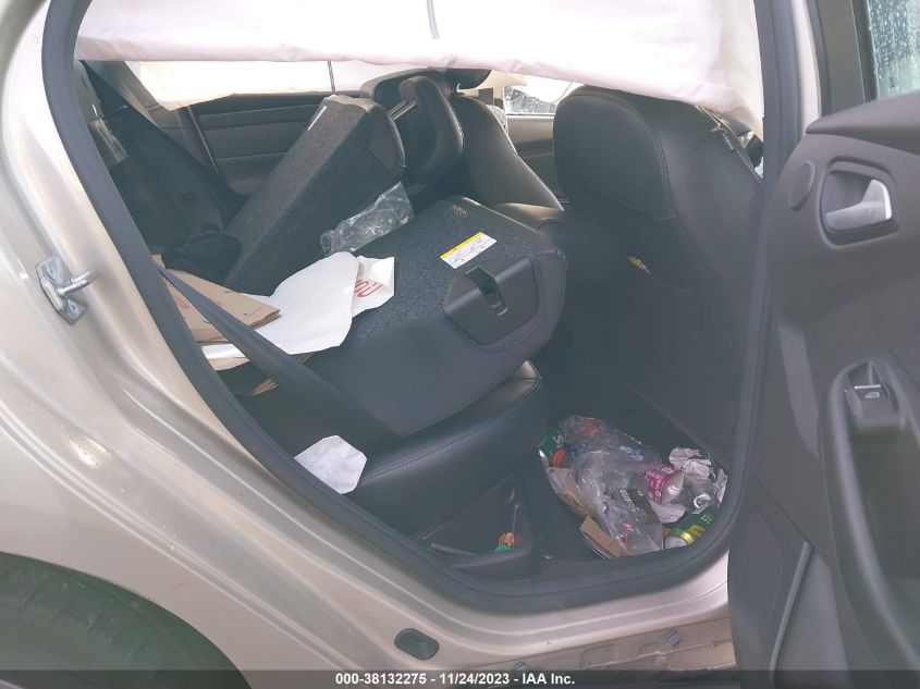 2017 FORD FOCUS TITANIUM - 1FADP3J21HL338652