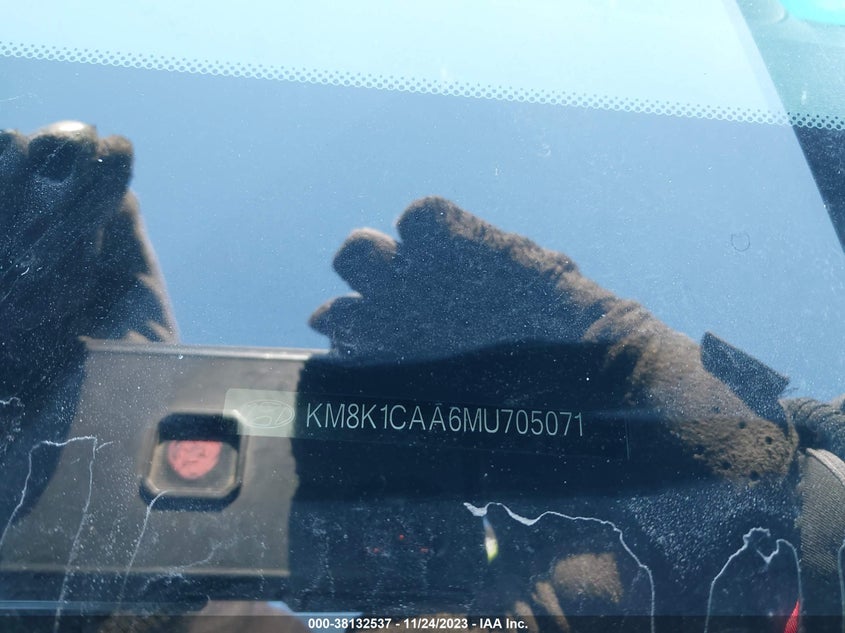 VIN KM8K1CAA6MU705071 2021 HYUNDAI KONA SE