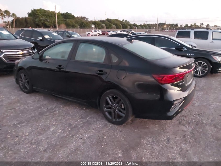 VIN 3KPF34AD2LE211206 2020 KIA FORTE GT LINE/S