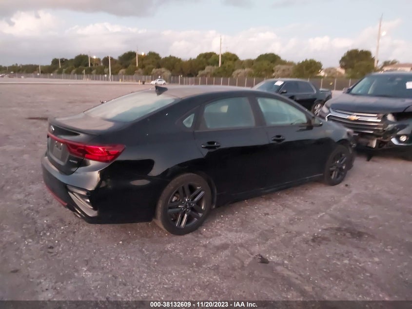 VIN 3KPF34AD2LE211206 2020 KIA FORTE GT LINE/S