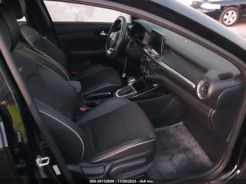 VIN 3KPF34AD2LE211206 2020 KIA FORTE GT LINE/S
