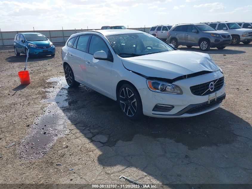 YV140MEL1J2380025 VOLVO V60 T5 DYNAMIC 2018