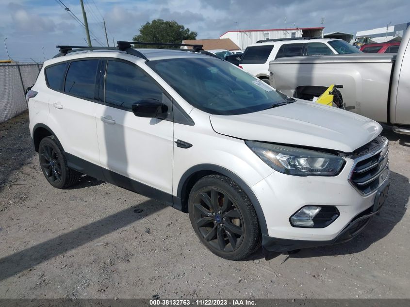 2017 FORD ESCAPE SE - 1FMCU0GD5HUB42578