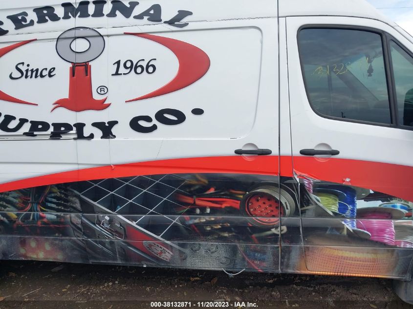 2014 MERCEDES-BENZ SPRINTER 2500 - WD3PE8DCXE5834977