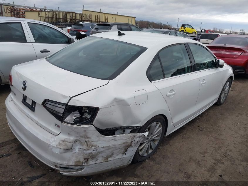 2016 VOLKSWAGEN JETTA 1.4T SE - 3VWD67AJ9GM394960
