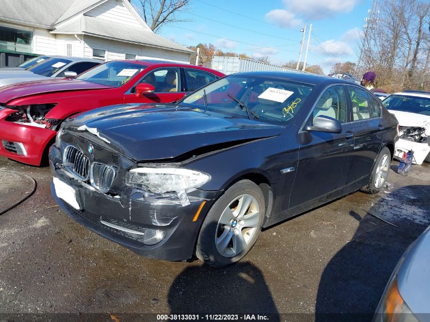 2013 BMW 528I XDRIVE - WBAXH5C5XDDW13573