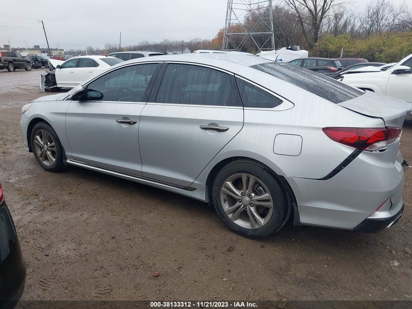 VIN 5NPE34AFXKH811074 2019 HYUNDAI SONATA SPORT