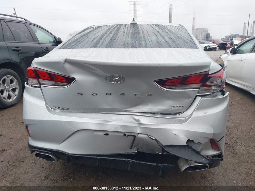 VIN 5NPE34AFXKH811074 2019 HYUNDAI SONATA SPORT