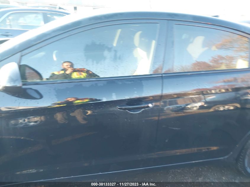 2018 HYUNDAI ELANTRA VALUE EDITION - 5NPD84LF0JH362237
