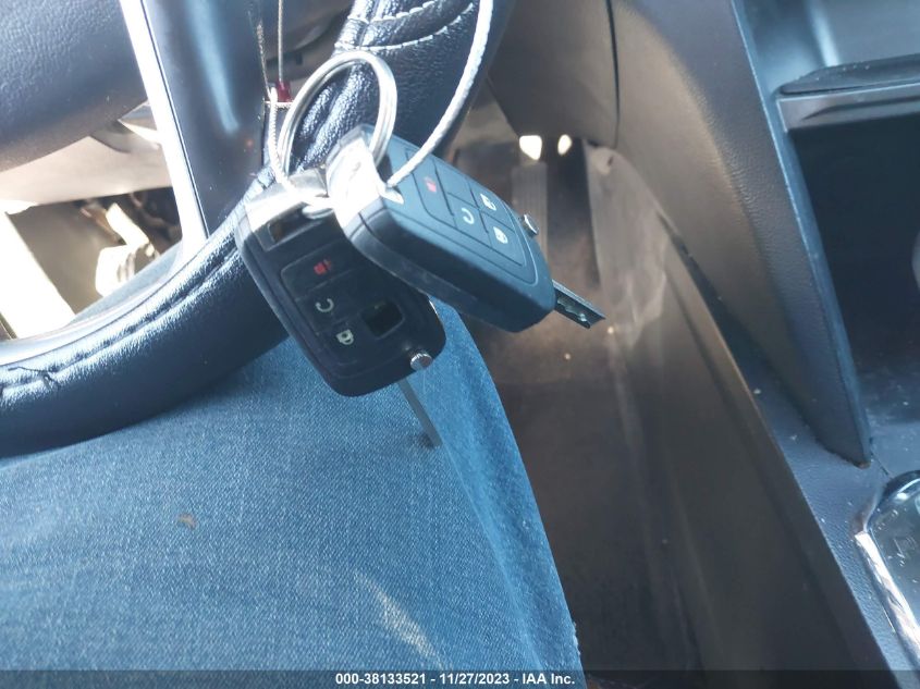 2016 GMC TERRAIN SLT - 2GKFLPE37G6127640