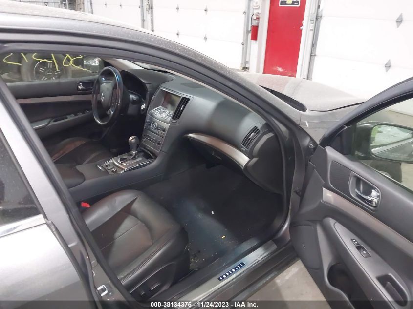 2015 INFINITI Q40 JN1CV6AR3FM520020