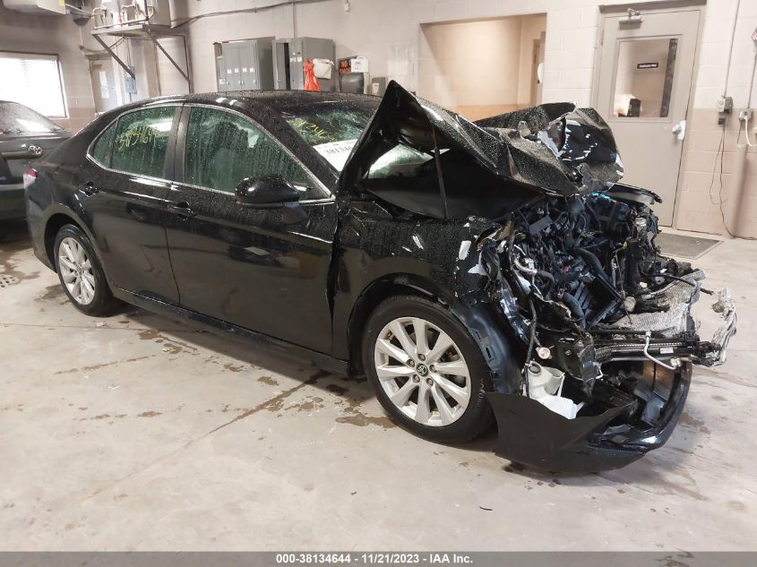 2019 TOYOTA CAMRY LE - 4T1B11HK7KU830953