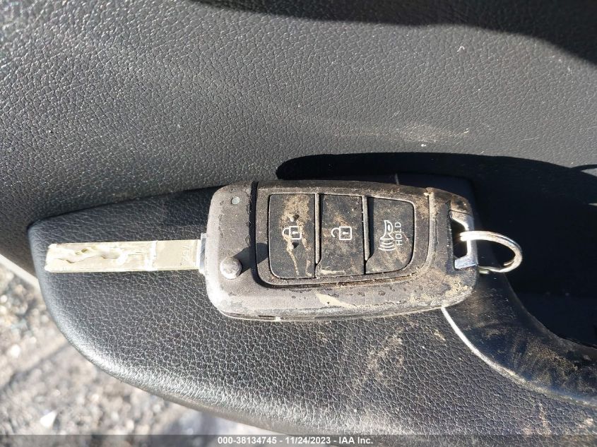 2020 HYUNDAI VENUE SE - KMHRB8A37LU038133