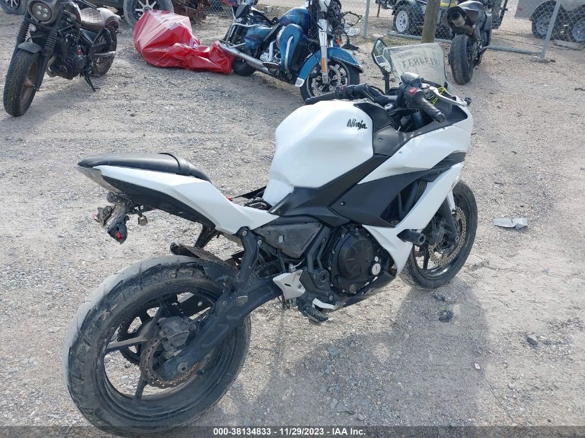 2017 KAWASAKI EX650 F - JKAEXEK12HDA09028