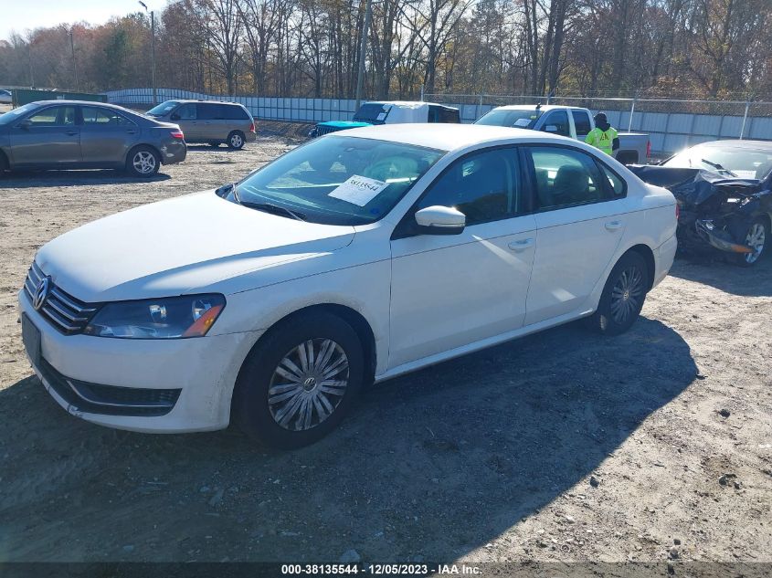 2014 VOLKSWAGEN PASSAT S - 1VWAP7A35EC006767