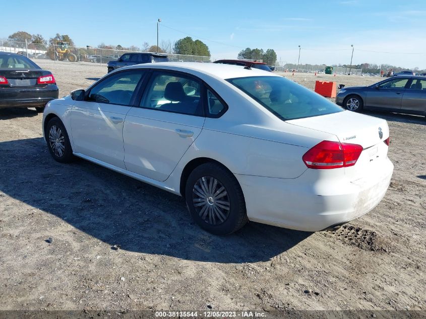 2014 VOLKSWAGEN PASSAT S - 1VWAP7A35EC006767